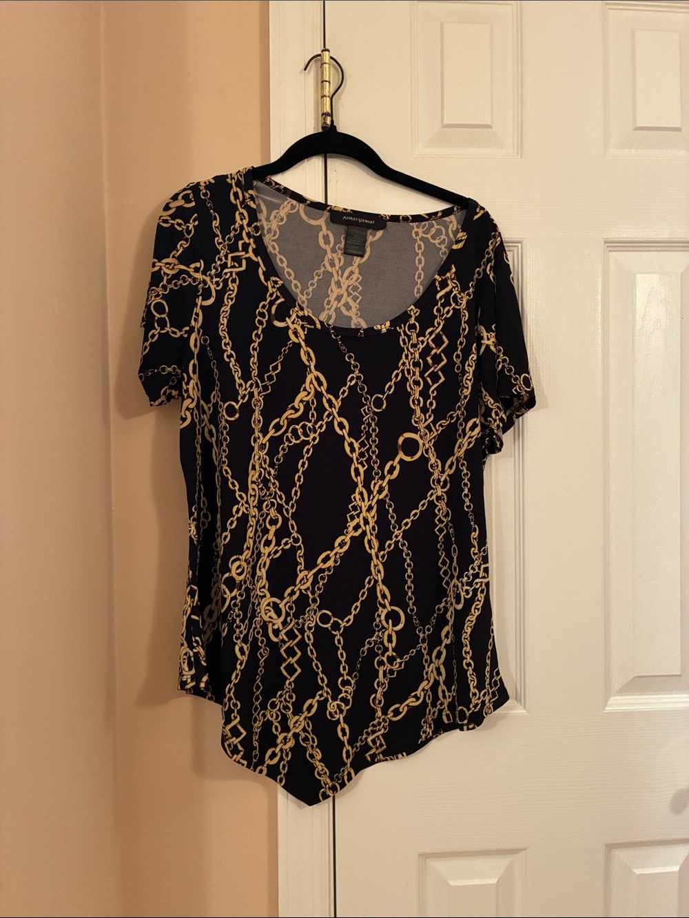 Ashley Stewart Black Chain-Print Scoop Neck Top 14/16
